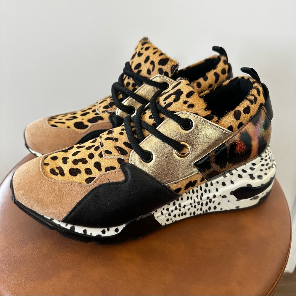 NWOT Steve Madden CLIFF 7.5M Animal Print Platform Sneaker